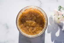 Load image into Gallery viewer, Cafe Espresso Whipped Suga Scrub
