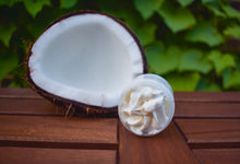 Load image into Gallery viewer, Coconut Queen Whipped Shea Budda
